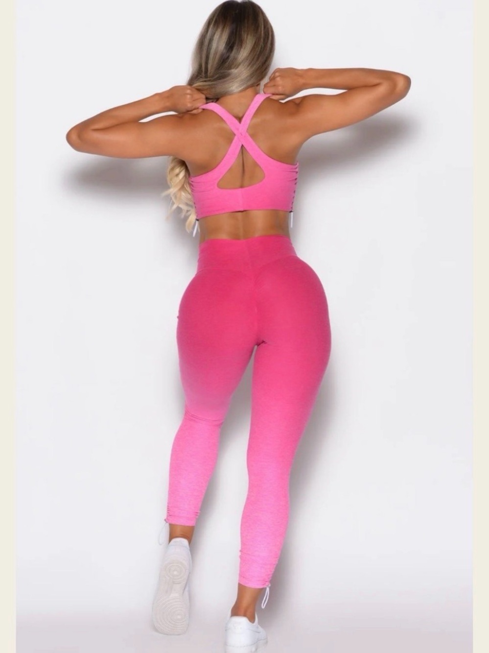 Pink Ombre Seamless Workout Set - Sports Bra & High-Waist Leggings - Picture 2 of 3